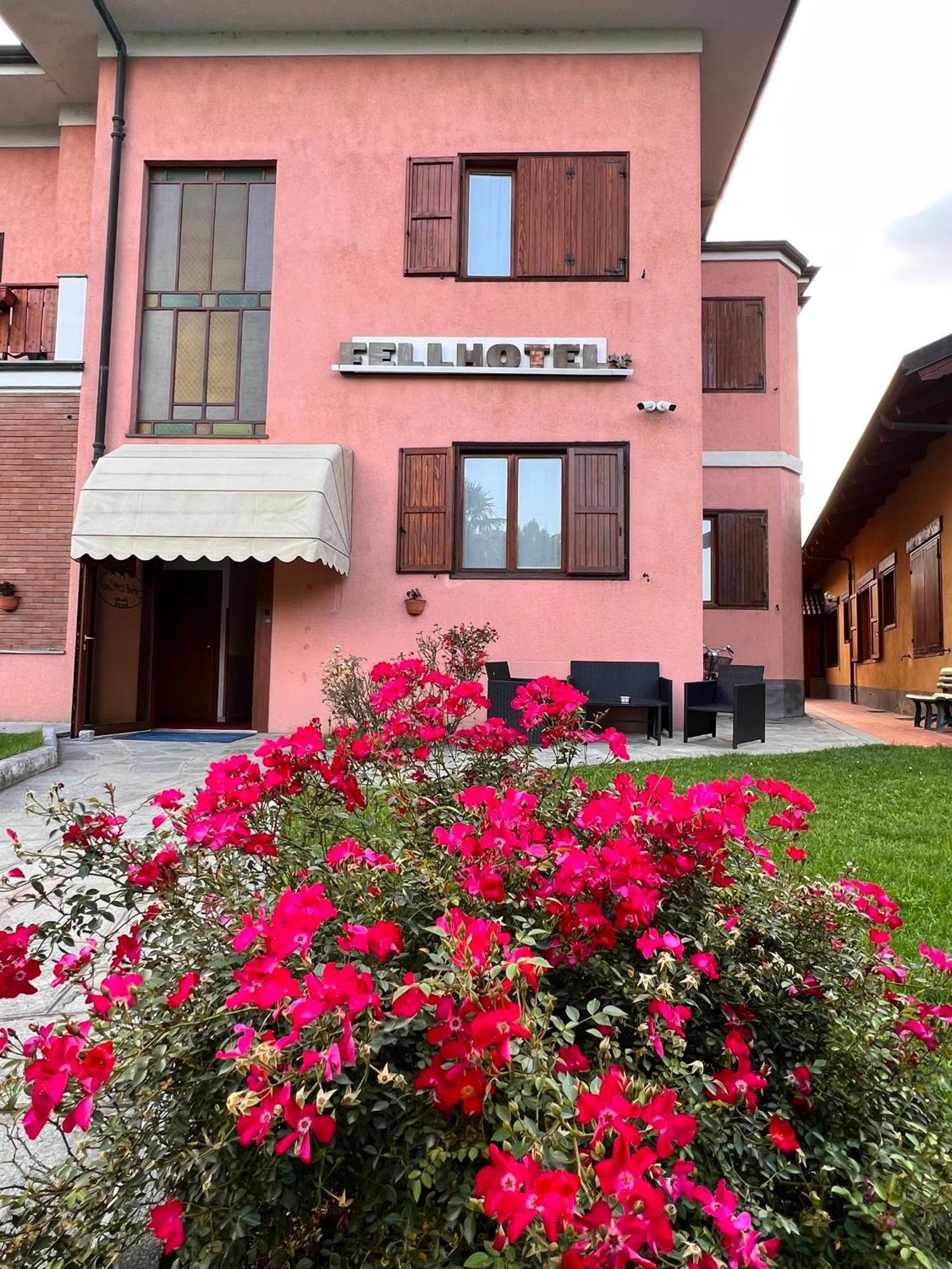 Fell Hotel Susa Exteriér fotografie